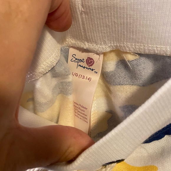 Secret treasures around the house two piece set. - Picture 11 of 11